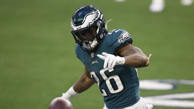 Miles Sanders said "nobody" on Eagles was happy with decision to pull Jalen Hurts in loss to Washington